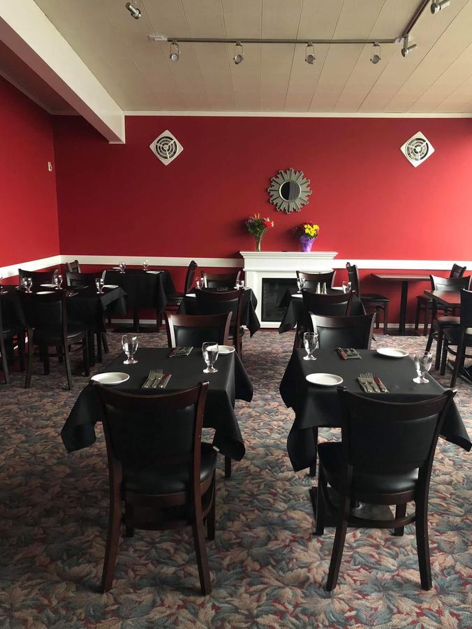 Dalewood Inn Port Mcneill Exterior photo